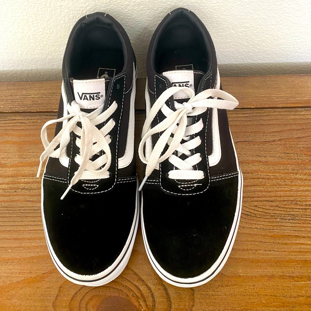 WARD LO SUEDE SNEAKER- YOUTH 6.0